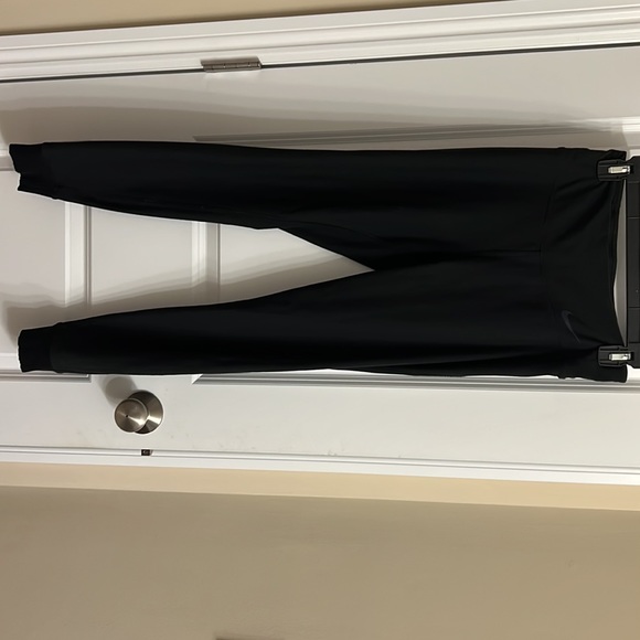 Dri-Fit high waisted Nike leggings, size small - Picture 2 of 7